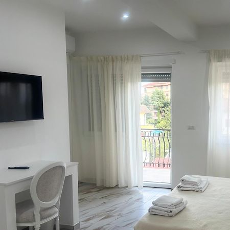 Hotel Darival Nomentana Рим Екстериор снимка