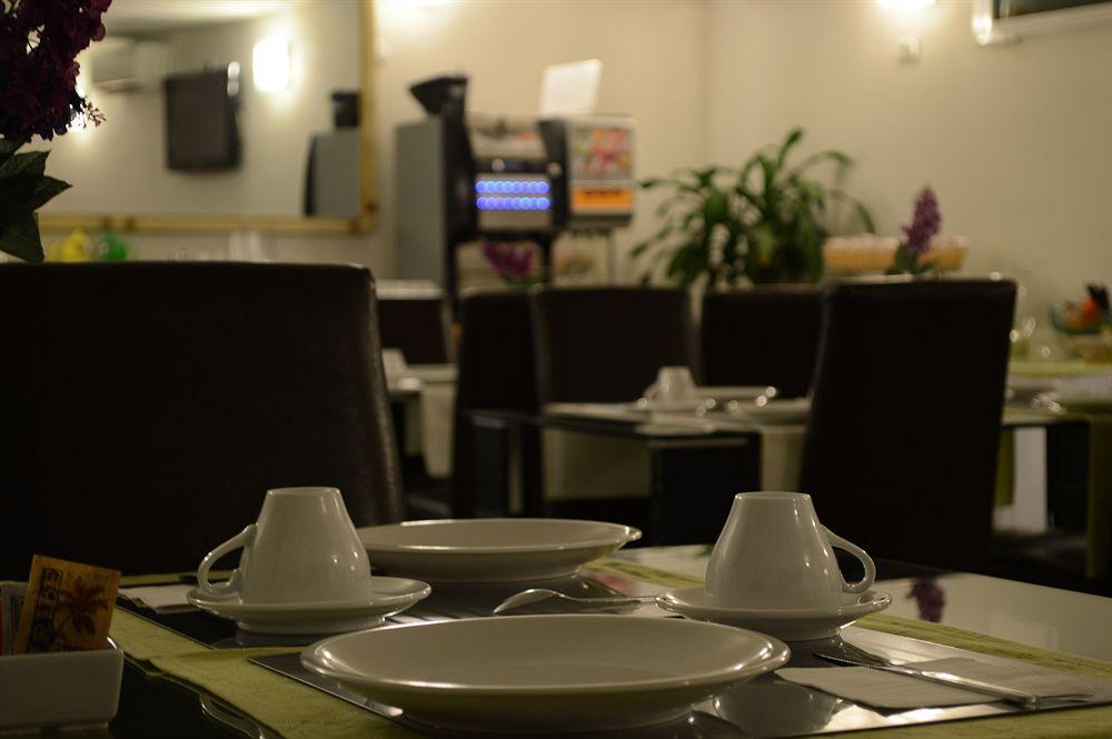 Hotel Darival Nomentana Рим Екстериор снимка