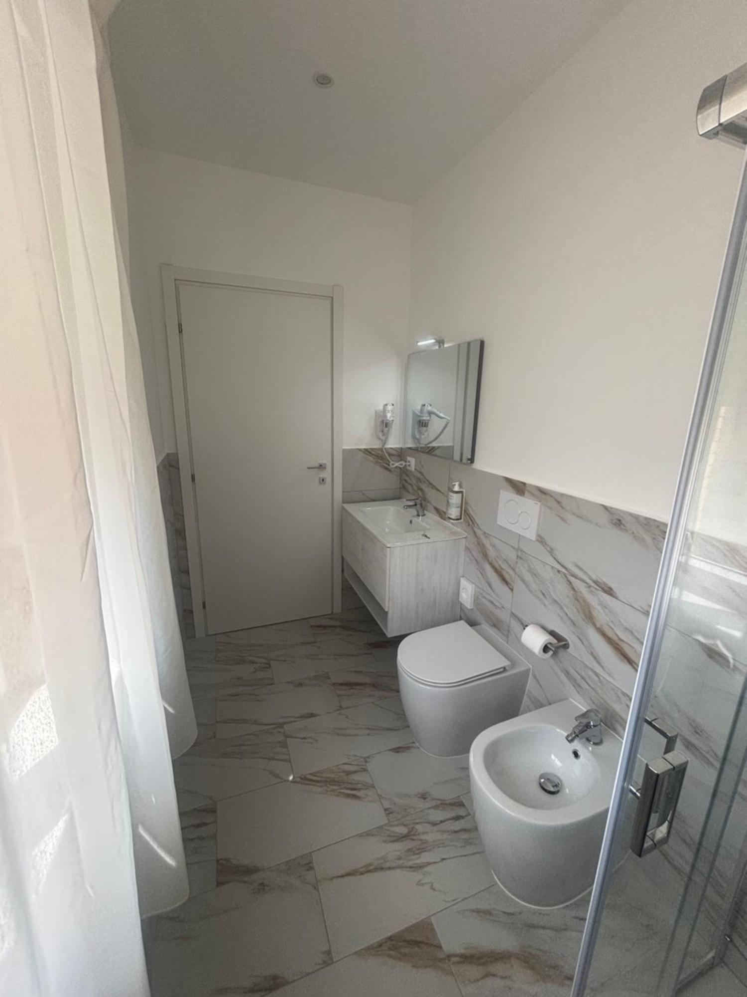 Hotel Darival Nomentana Рим Екстериор снимка