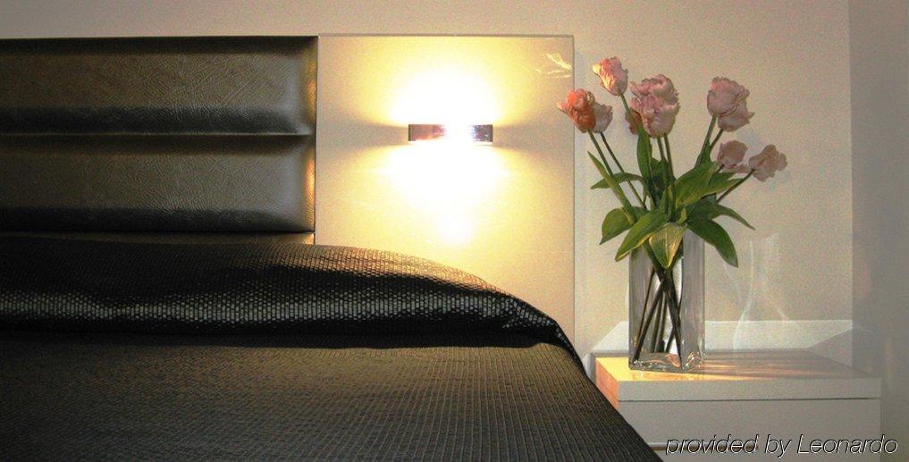 Hotel Darival Nomentana Рим Стая снимка