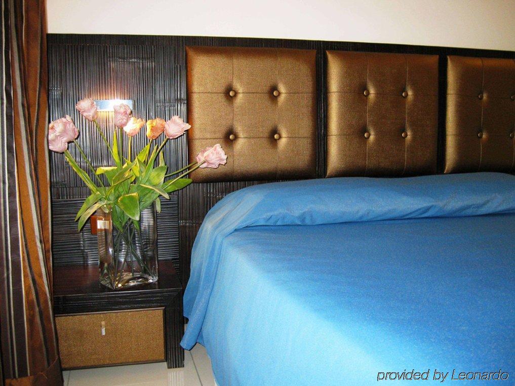 Hotel Darival Nomentana Рим Стая снимка