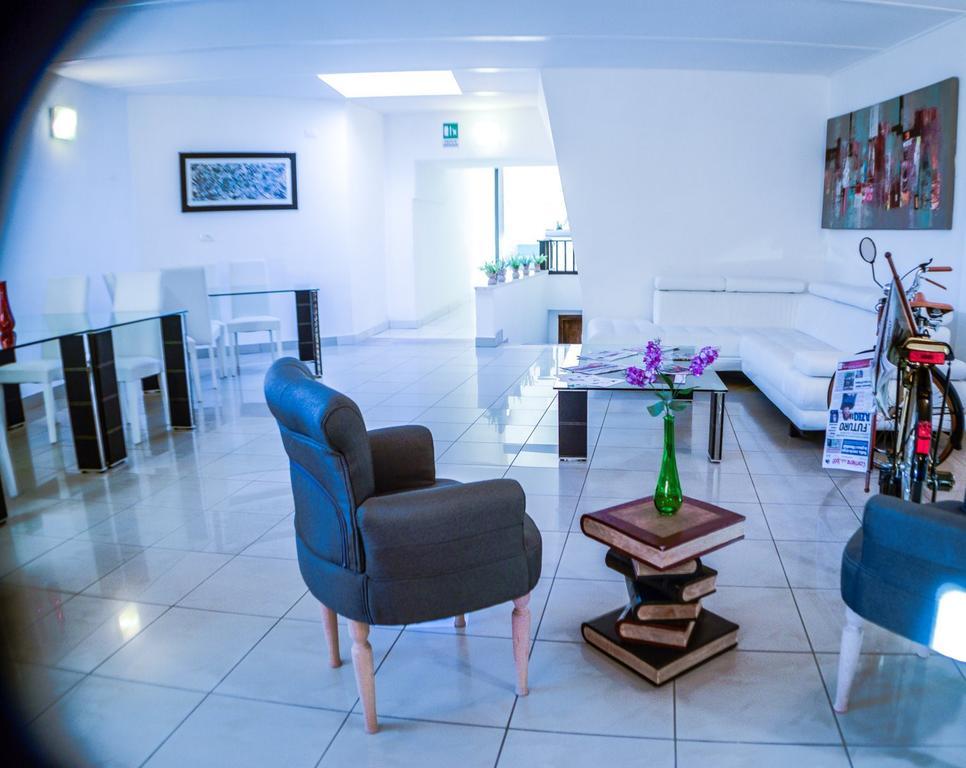 Hotel Darival Nomentana Рим Екстериор снимка